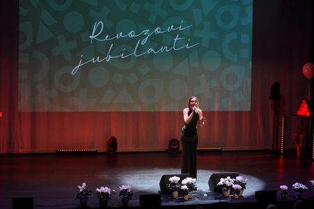 Revozovi jubilanti 8